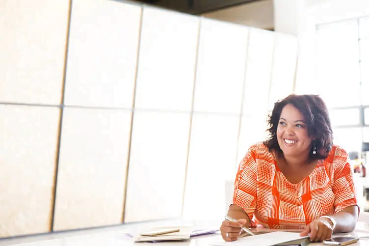 smiling-woman-in-light-1